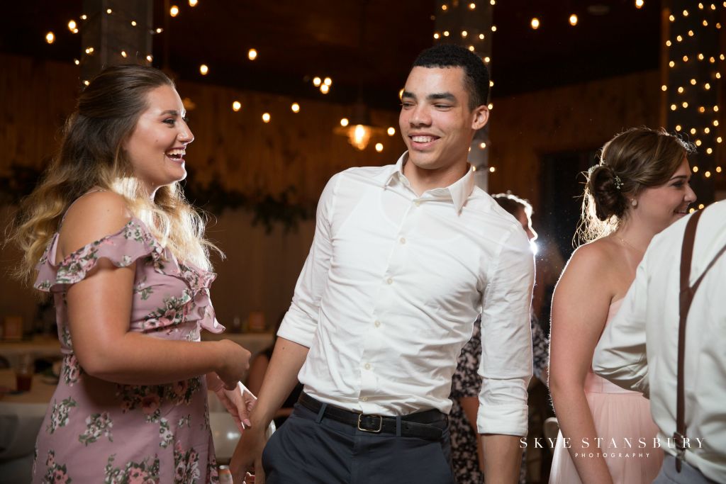 Gentry Wedding - photos courtesy of https://www.facebook.com/skyestansburyphotography